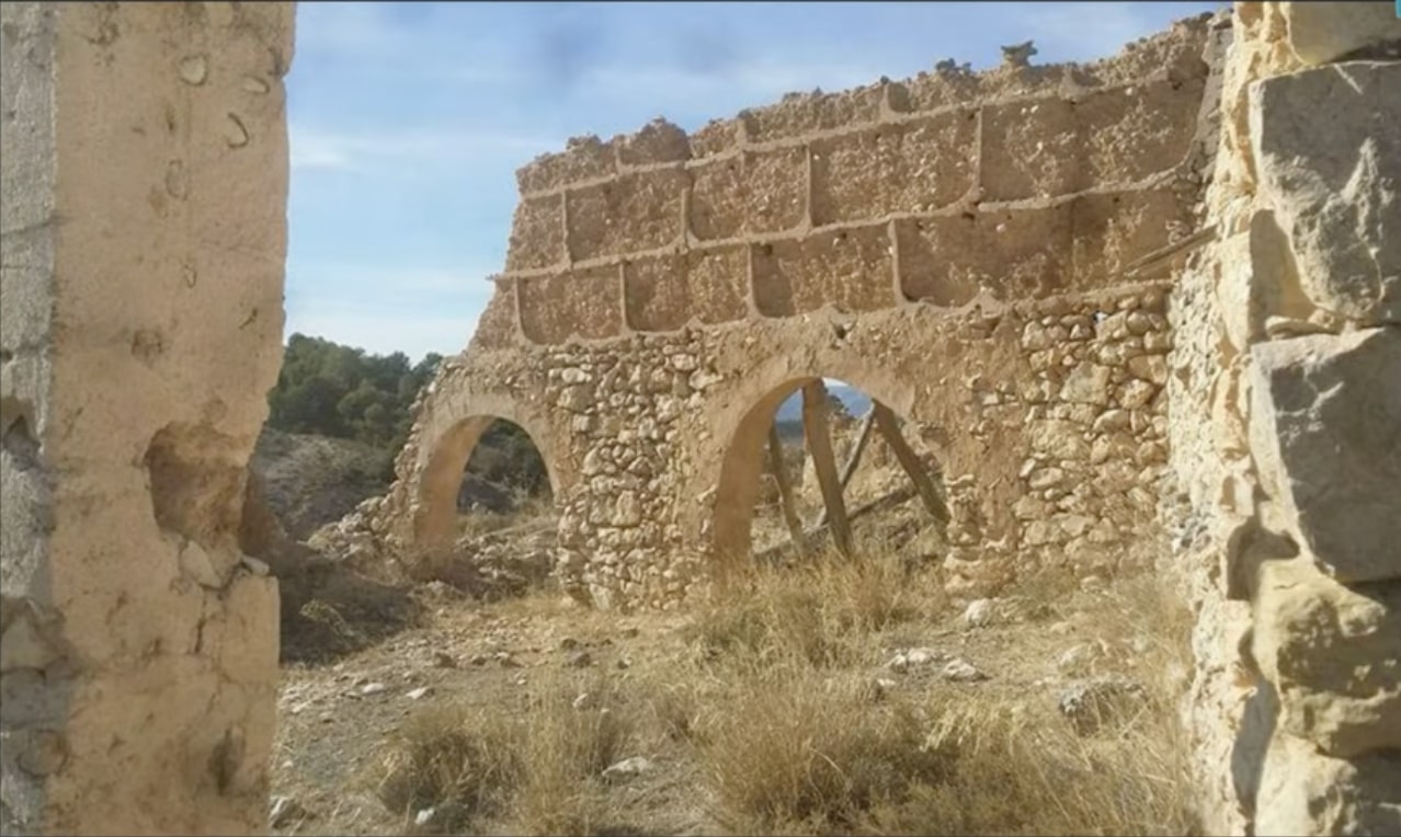 Arche en plâtre